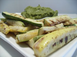 Grilled Zucchini w pesto hummus 001