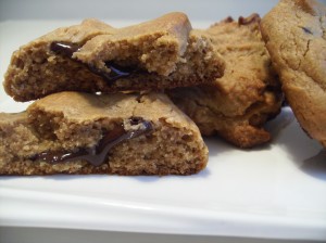 Dark chocolate stuffed peanut butter cookies 001